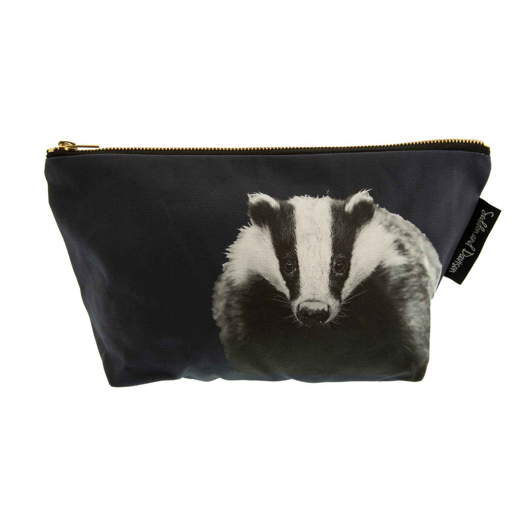 badger wash bag blackberry