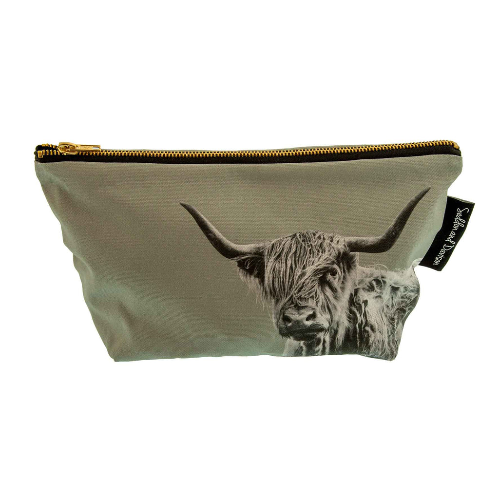 ShaggyHighland Cow Wash Bag - Sage Grey