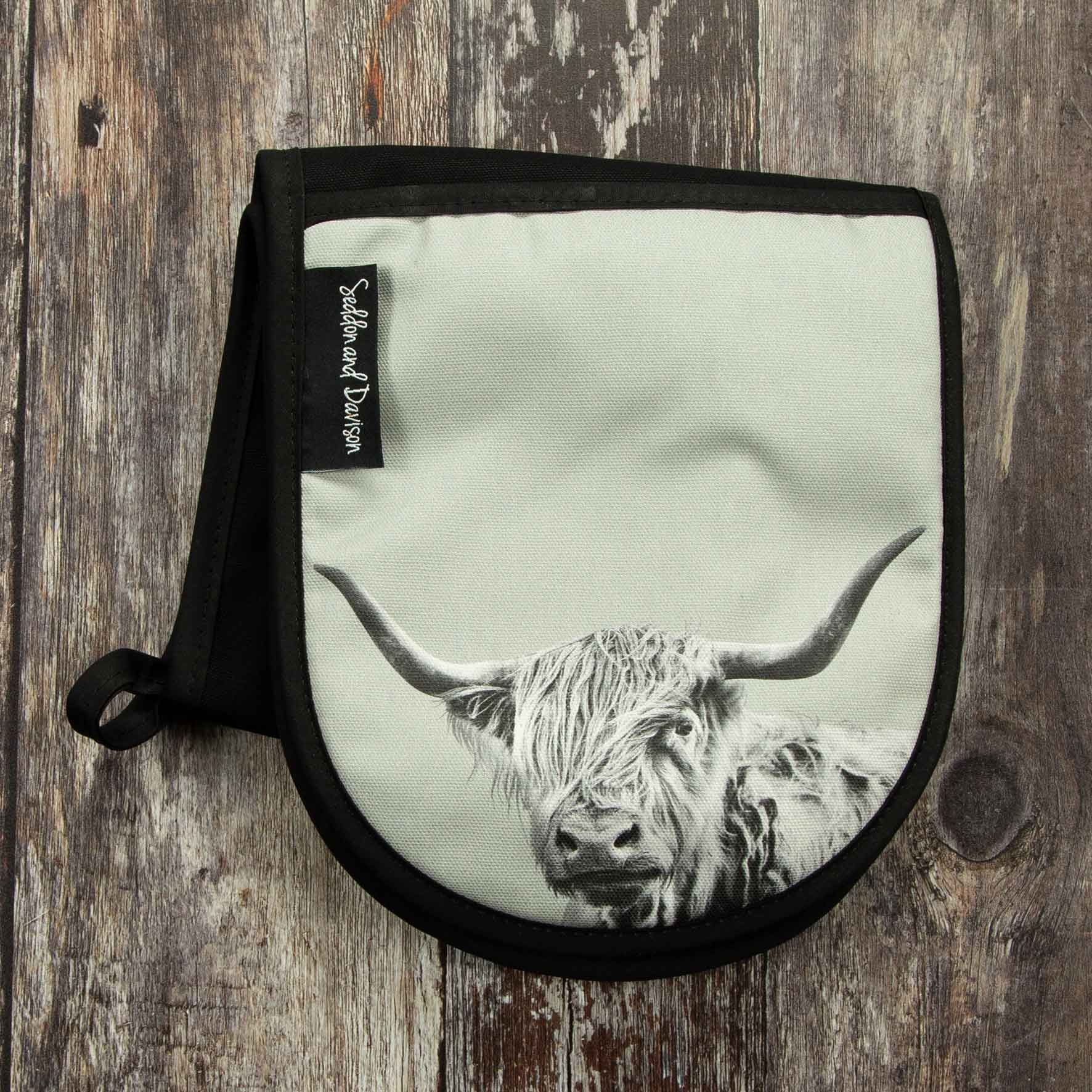 Highland Cow Oven Gloves - Sage Grey