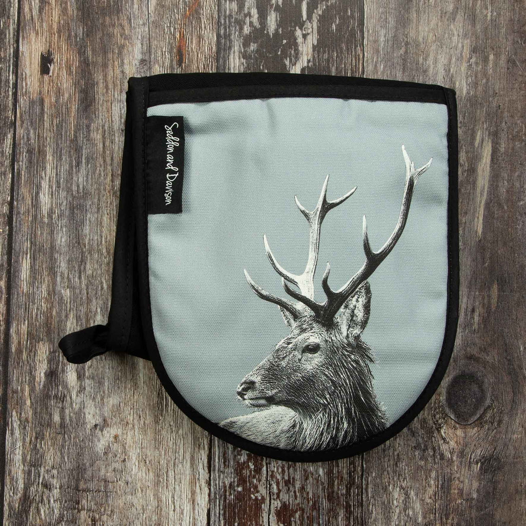 Highland Stag Oven Gloves - Pale Grey