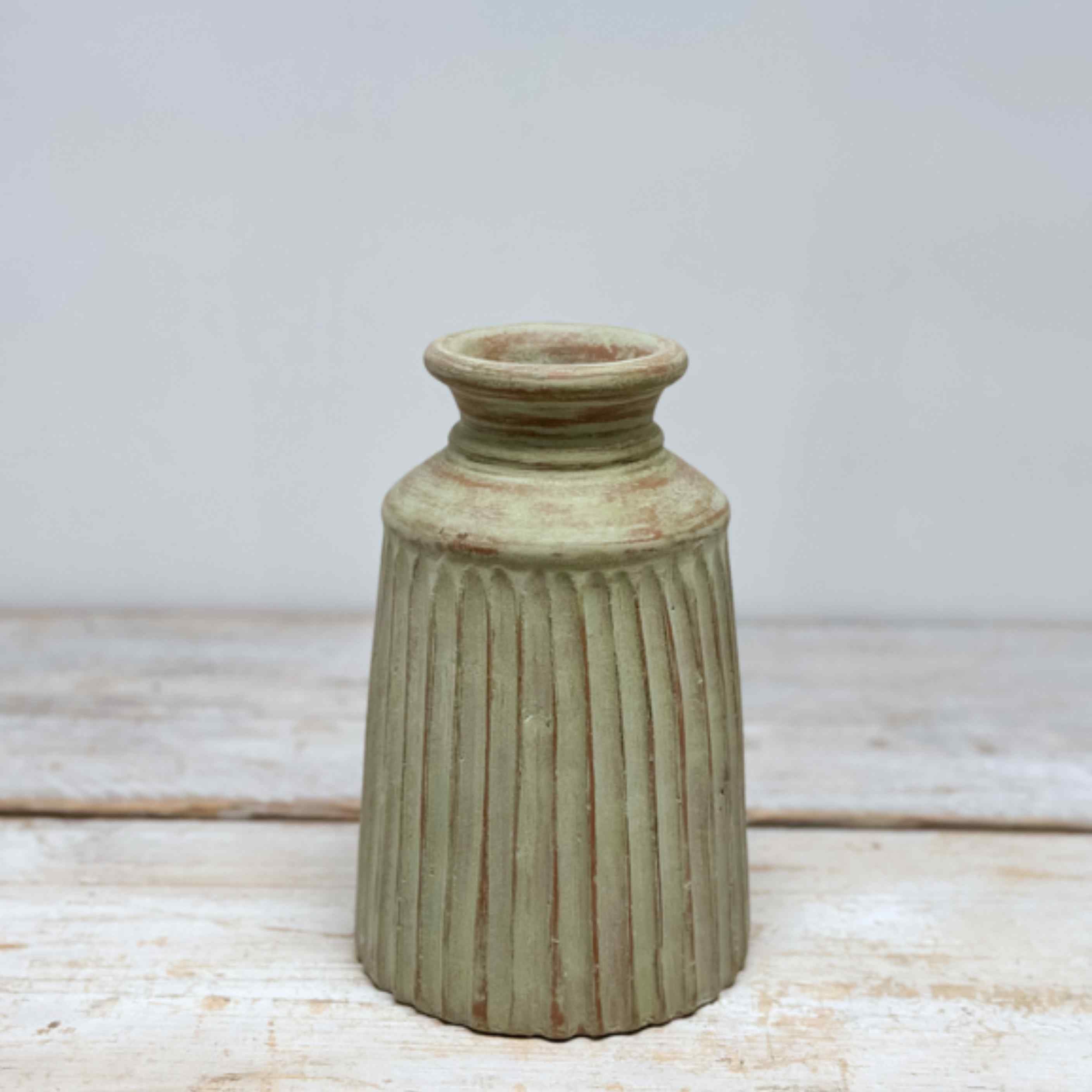 Rena Vase in Green