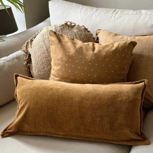 Velvet Breakfast Cushion in Honey