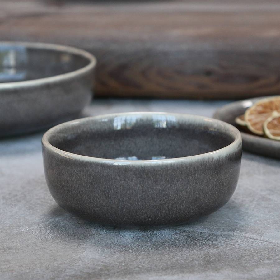 Stoneware rustic bowl - coal