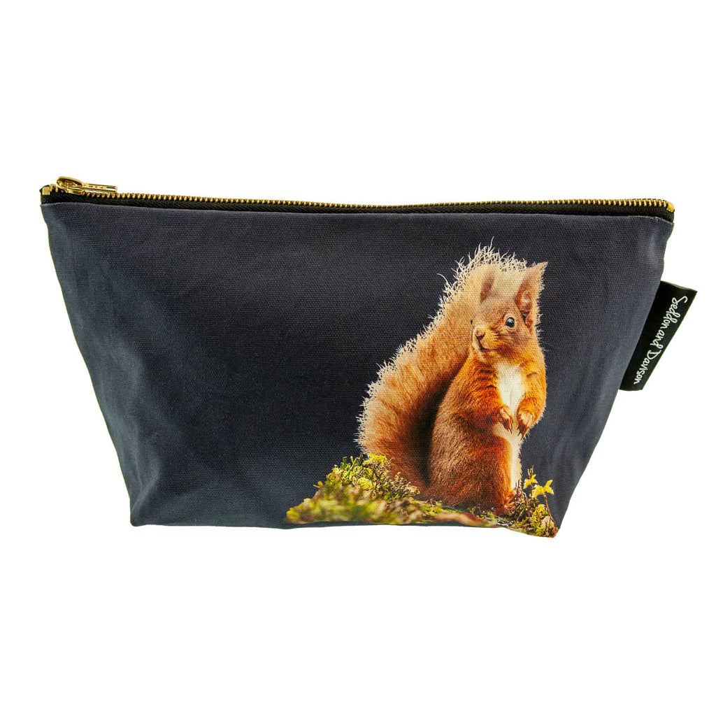 Red Squirrel Wash Bag - Blackberry